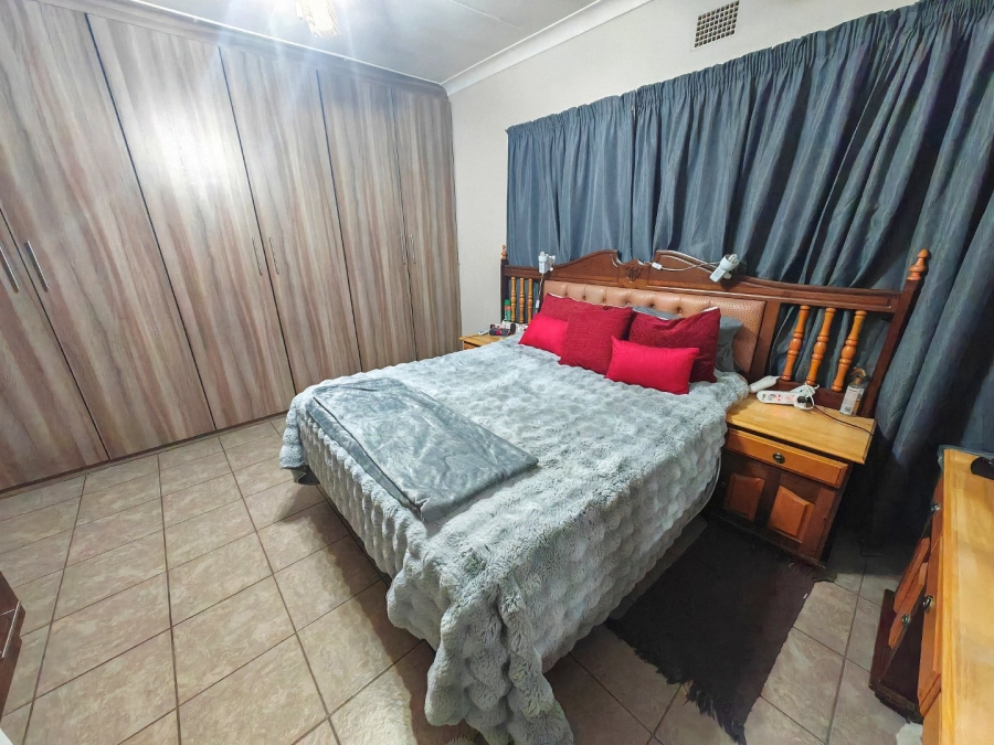 3 Bedroom Property for Sale in Uitsig Free State